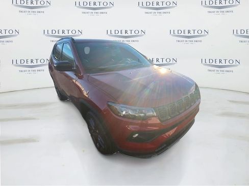 New 2026 Jeep Compass Latitude image 3