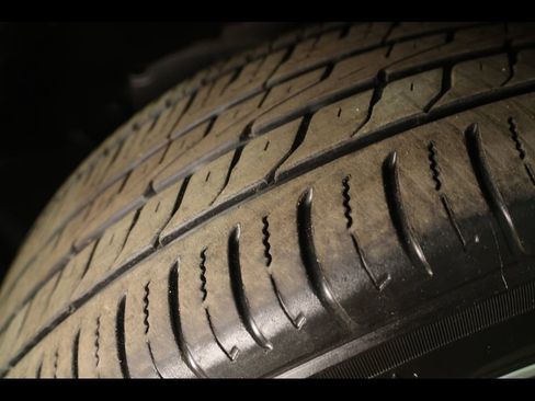 Used 2021 Jeep Cherokee Limited image 22