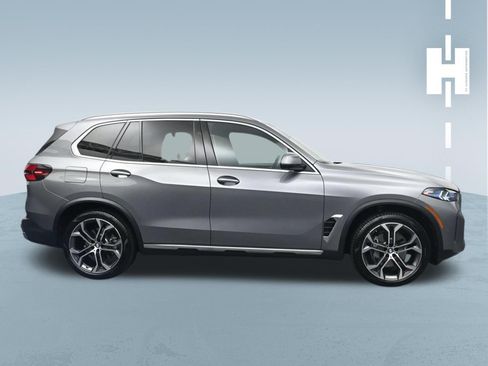 Used 2026 BMW X5 sDrive40i w/ Climate Comfort Package RWD image 3