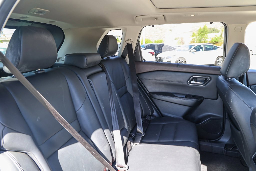 Used 2021 Nissan Rogue SL FWD image 19