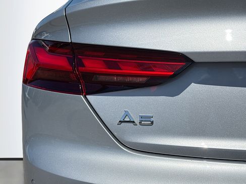 Used 2022 Audi A5 2.0T Premium image 10