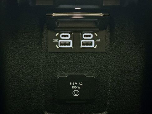 Used 2021 Jeep Wrangler Unlimited Sahara w/ Altitude image 22