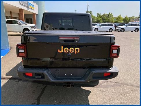 Used 2021 Jeep Gladiator Sport AWD/4WD image 6