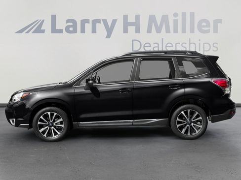 Used 2017 Subaru Forester 2.0XT Touring AWD/4WD image 3