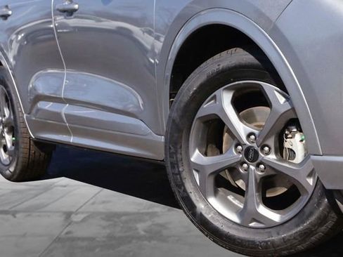 Certified 2024 Ford Escape ST-Line image 3