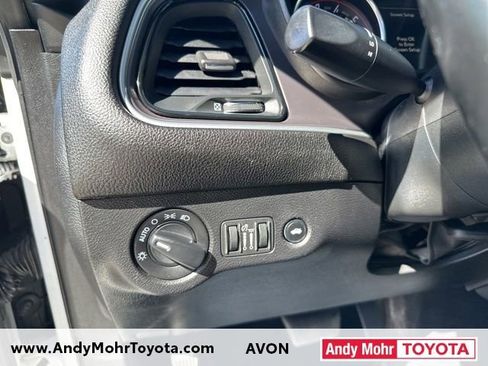Used 2019 Dodge Challenger SXT RWD image 13