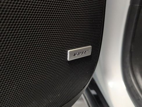 Used 2023 Buick Enclave Essence image 16