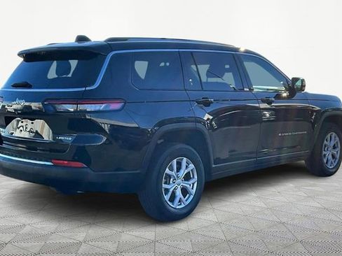 Used 2022 Jeep Grand Cherokee L Limited w/ Luxury Tech Group II image 5