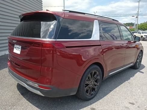 Used 2022 Kia Carnival SX FWD image 3