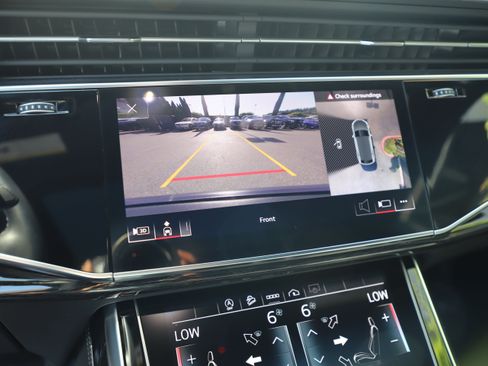 Used 2024 Audi Q8 Premium Plus AWD/4WD image 19