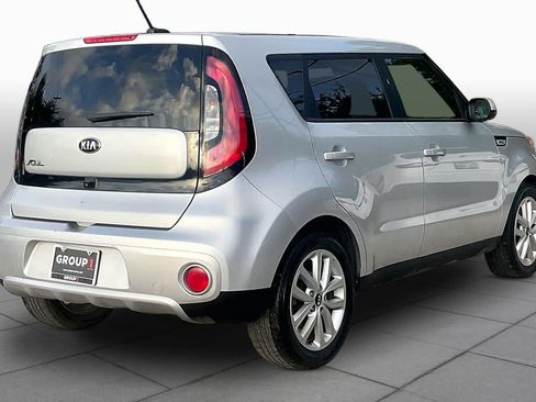 Used 2017 Kia Soul + FWD image 13