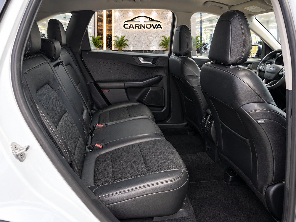 Used 2020 Ford Escape SEL FWD image 12