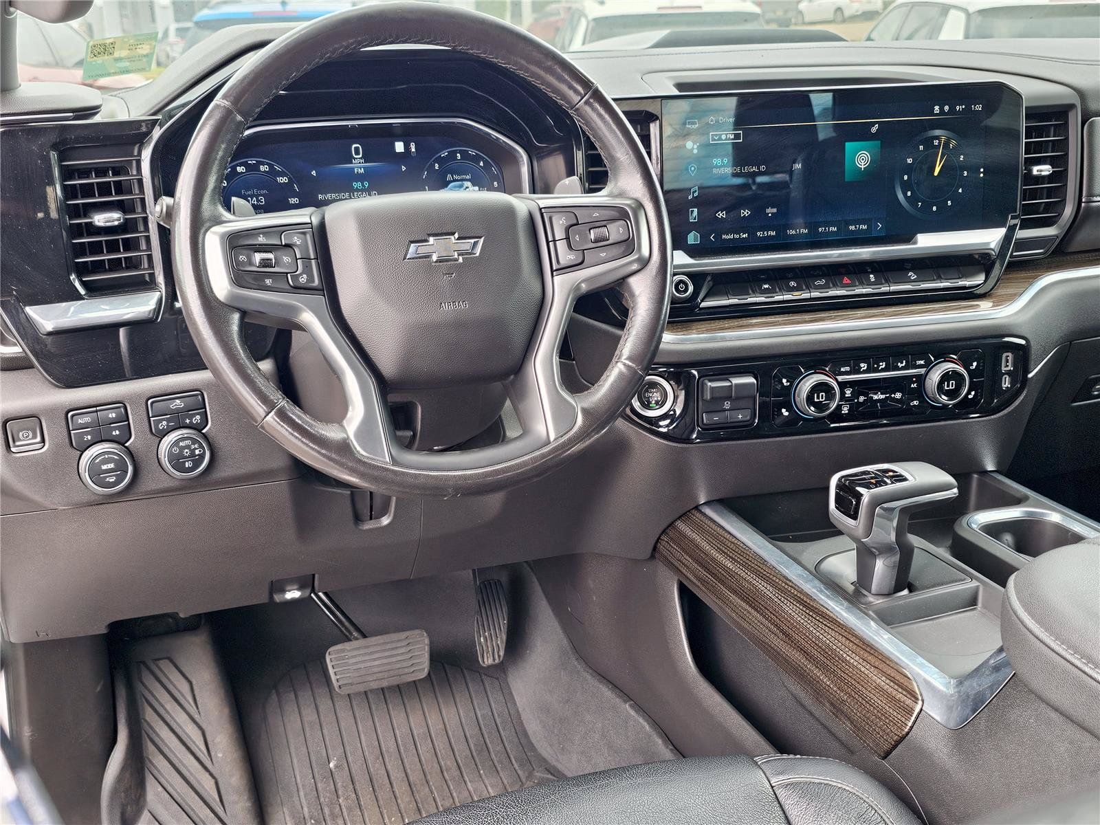 Used 2023 Chevrolet Silverado 1500 LT Trail Boss AWD/4WD image 34
