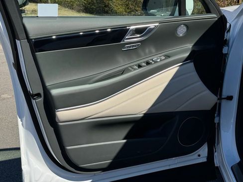 Used 2025 Genesis GV80 2.5T Standard image 22