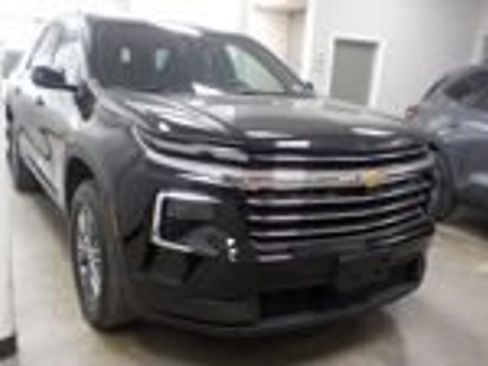 Used 2026 Chevrolet Traverse LT FWD image 4