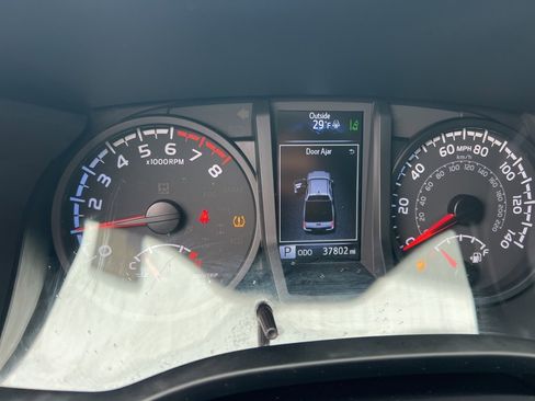 Used 2023 Toyota Tacoma SR image 16