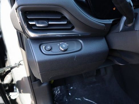 New 2026 Buick Envista Sport Touring w/ Convenience II Package FWD image 22