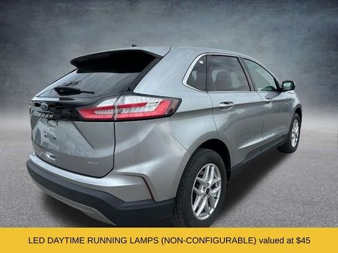 Used 2024 Ford Edge SEL image 3