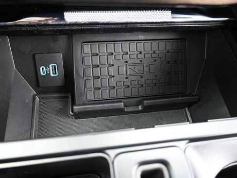 Used 2024 Ford F150 Lightning Lariat image 20