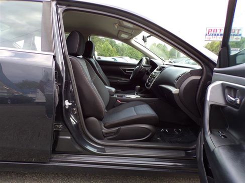 Used 2016 Nissan Altima 2.5 S w/ Power Driver Seat Package FWD image 17