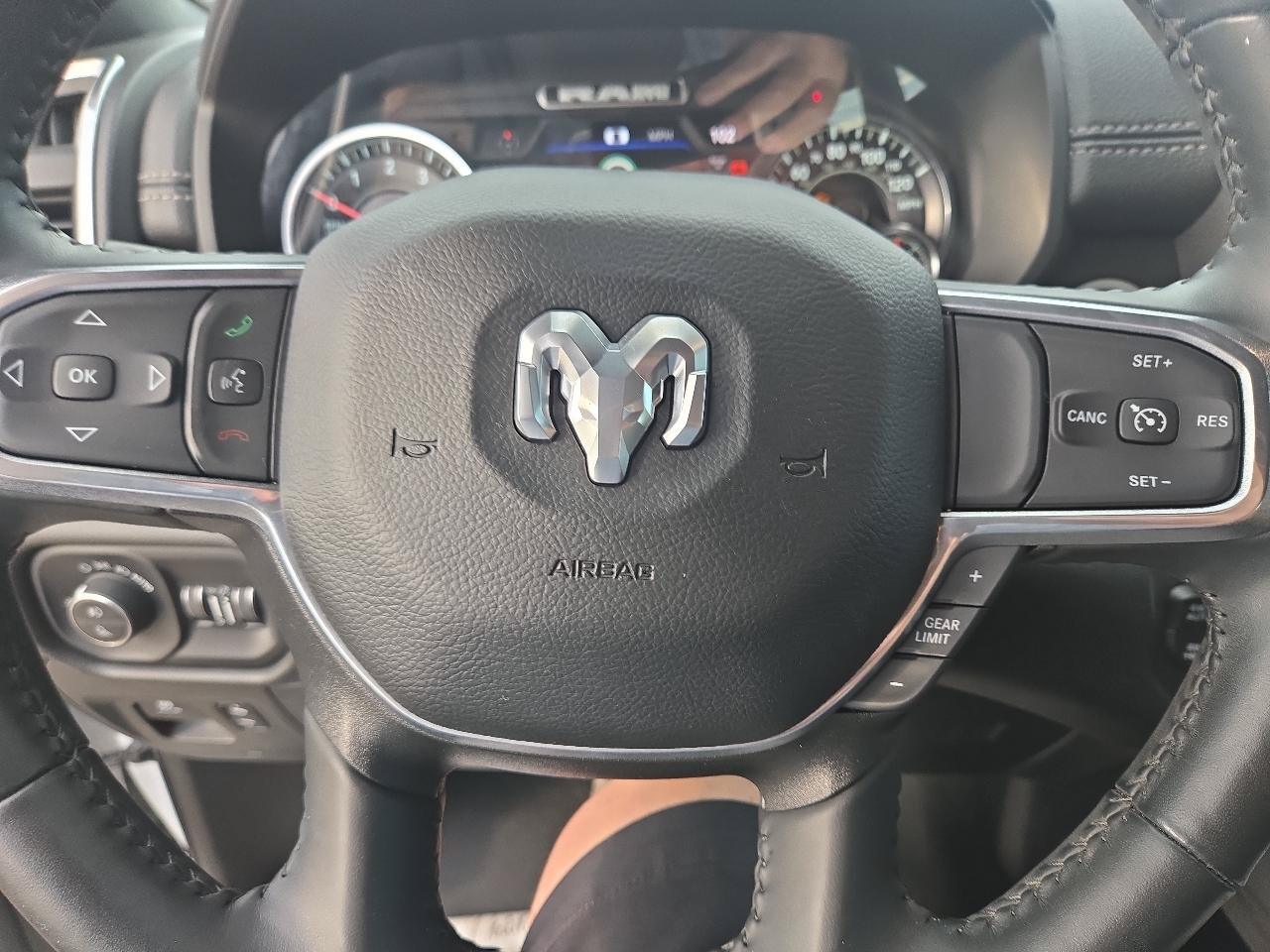 Used 2023 RAM 1500 Laramie AWD/4WD image 17