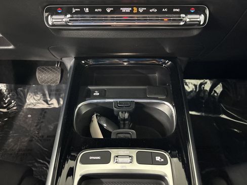 Certified 2026 Mercedes-Benz GLB 250 image 17