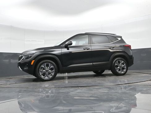 Used 2024 Kia Seltos S image 36