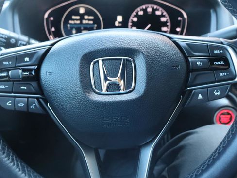 Used 2022 Honda Accord Sport image 19