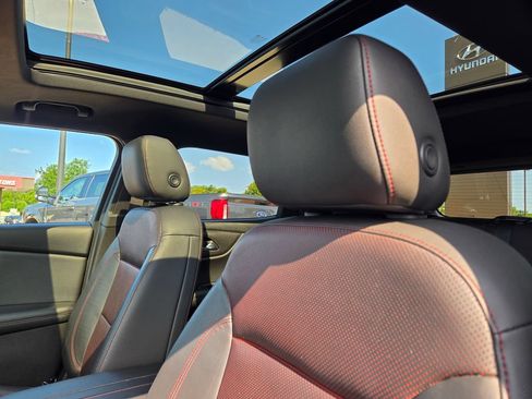 Used 2019 Chevrolet Blazer RS FWD image 36