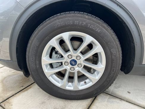 Used 2022 Ford Escape SE FWD image 23