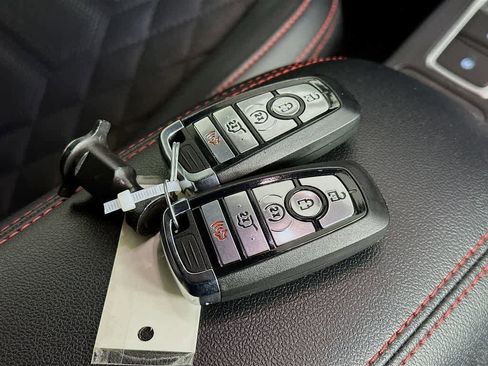 Certified 2024 Ford Escape ST-Line Elite w/ Premium Technology Package image 20