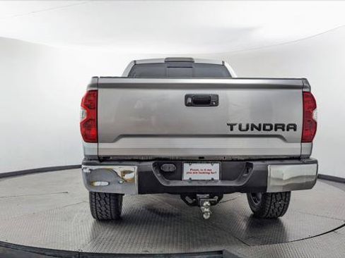 Used 2017 Toyota Tundra SR5 w/ SR5 Upgrade Package RWD image 7