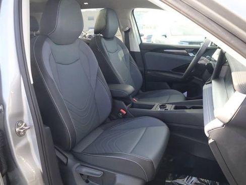 New 2026 Volkswagen Tiguan SE AWD/4WD image 19