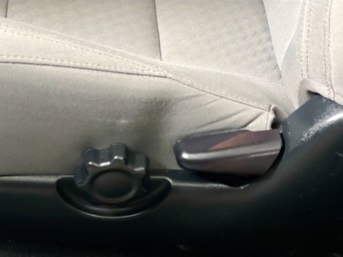 Used 2023 Toyota Tacoma SR w/ SR Convenience Package image 15