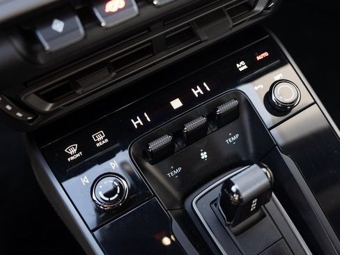 Certified 2021 Porsche 911 Carrera 4S image 26