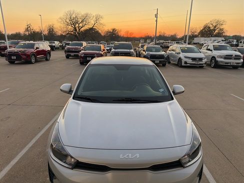 Used 2023 Kia Rio LX image 6