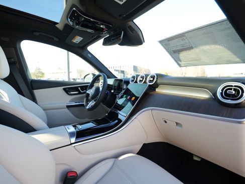 New 2026 Mercedes-Benz GLC 300 4MATIC image 38