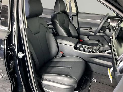 New 2026 Kia Sorento S FWD image 12