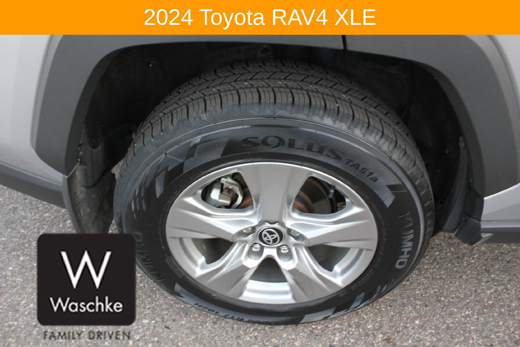 Used 2024 Toyota RAV4 XLE AWD/4WD image 12