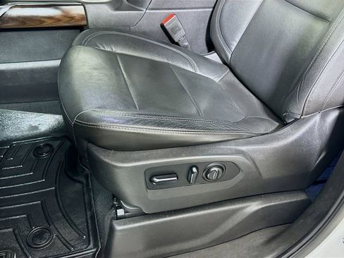 Used 2019 GMC Sierra 1500 SLT w/ SLT Premium Package AWD/4WD image 26
