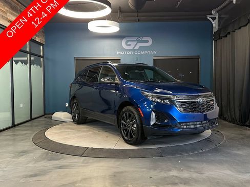 Used 2022 Chevrolet Equinox RS w/ RS Leather Package AWD/4WD image 1