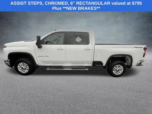 Used 2025 Chevrolet Silverado 2500 LT w/ Convenience Package AWD/4WD image 5
