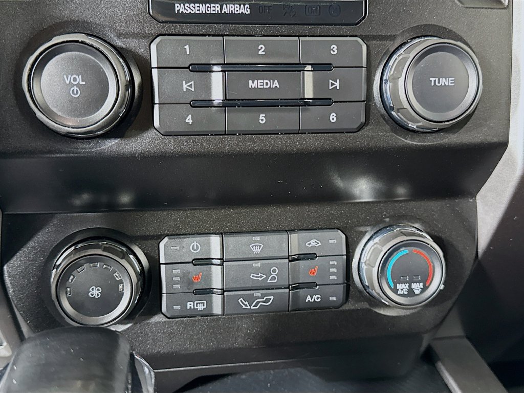 Used 2020 Ford F150 XLT w/ Equipment Group 302A Luxury AWD/4WD image 20