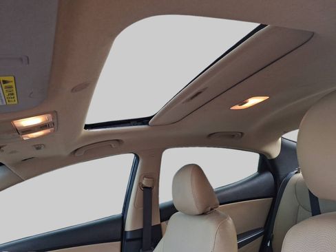 Used 2013 Hyundai Elantra Limited image 7