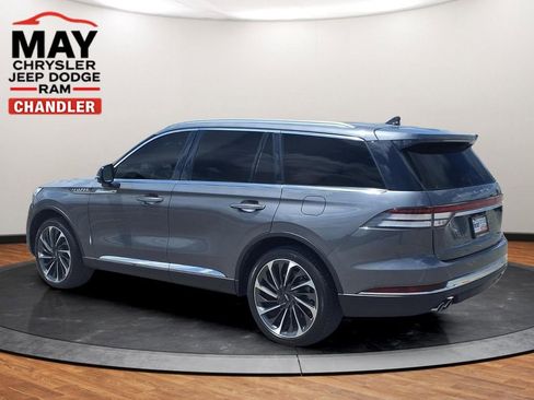 Used 2022 Lincoln Aviator Reserve w/ Equipment Group 201A AWD/4WD image 3