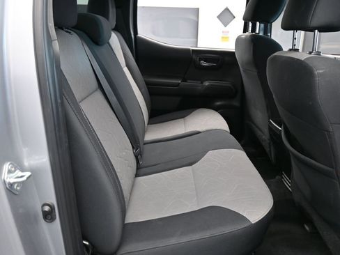 Used 2023 Toyota Tacoma 2WD Double Cab image 38