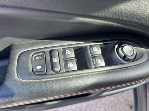 Used 2018 Jeep Compass Latitude w/ Popular Equipment Group image 25