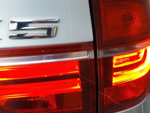 Used 2012 BMW X5 xDrive35d image 27