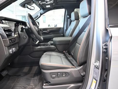 New 2026 GMC Yukon XL AT4 w/ AT4 Premium Package AWD/4WD image 11