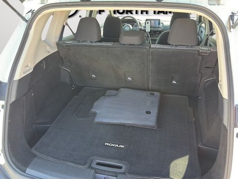 Used 2021 Nissan Rogue S AWD/4WD image 36